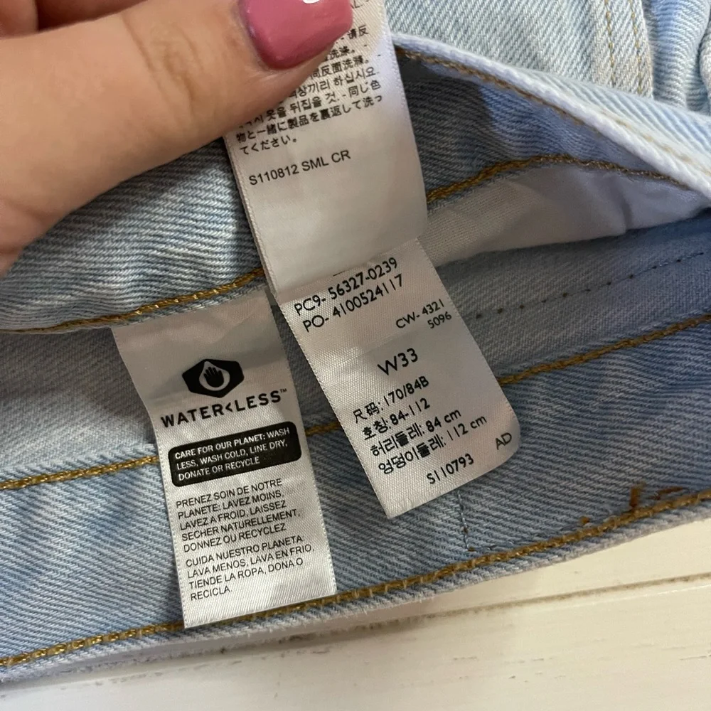 Levis 501 Shorts - Picture 4 of 4